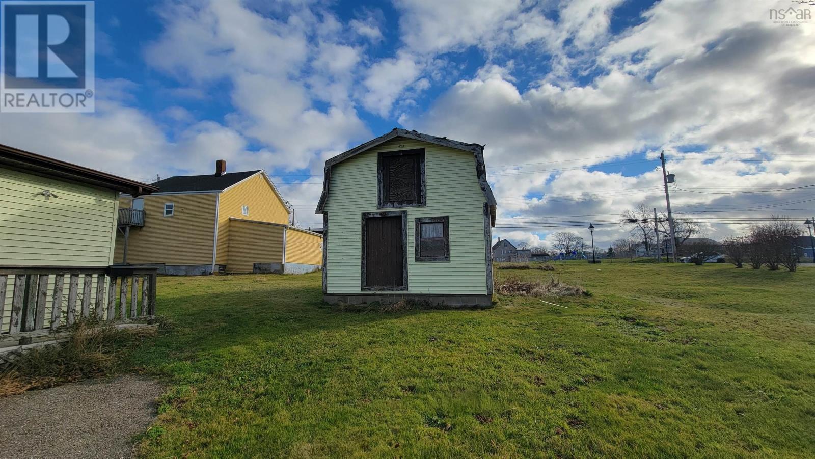 Property 3 of 16 of 12 Porters Lane