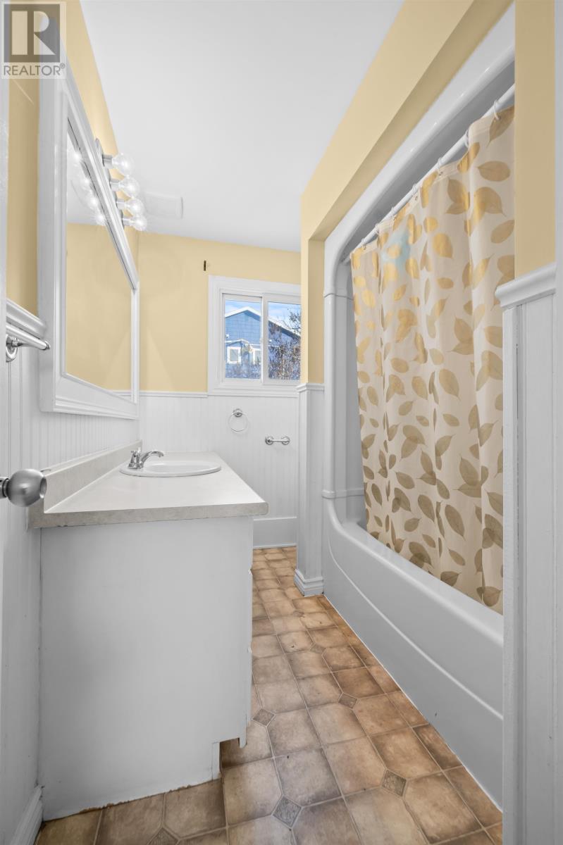 197 BRENNAN AVENUE - 18