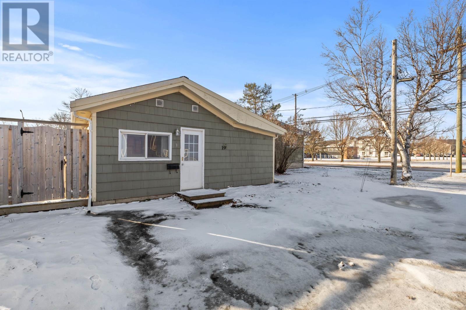 197 BRENNAN AVENUE - 33