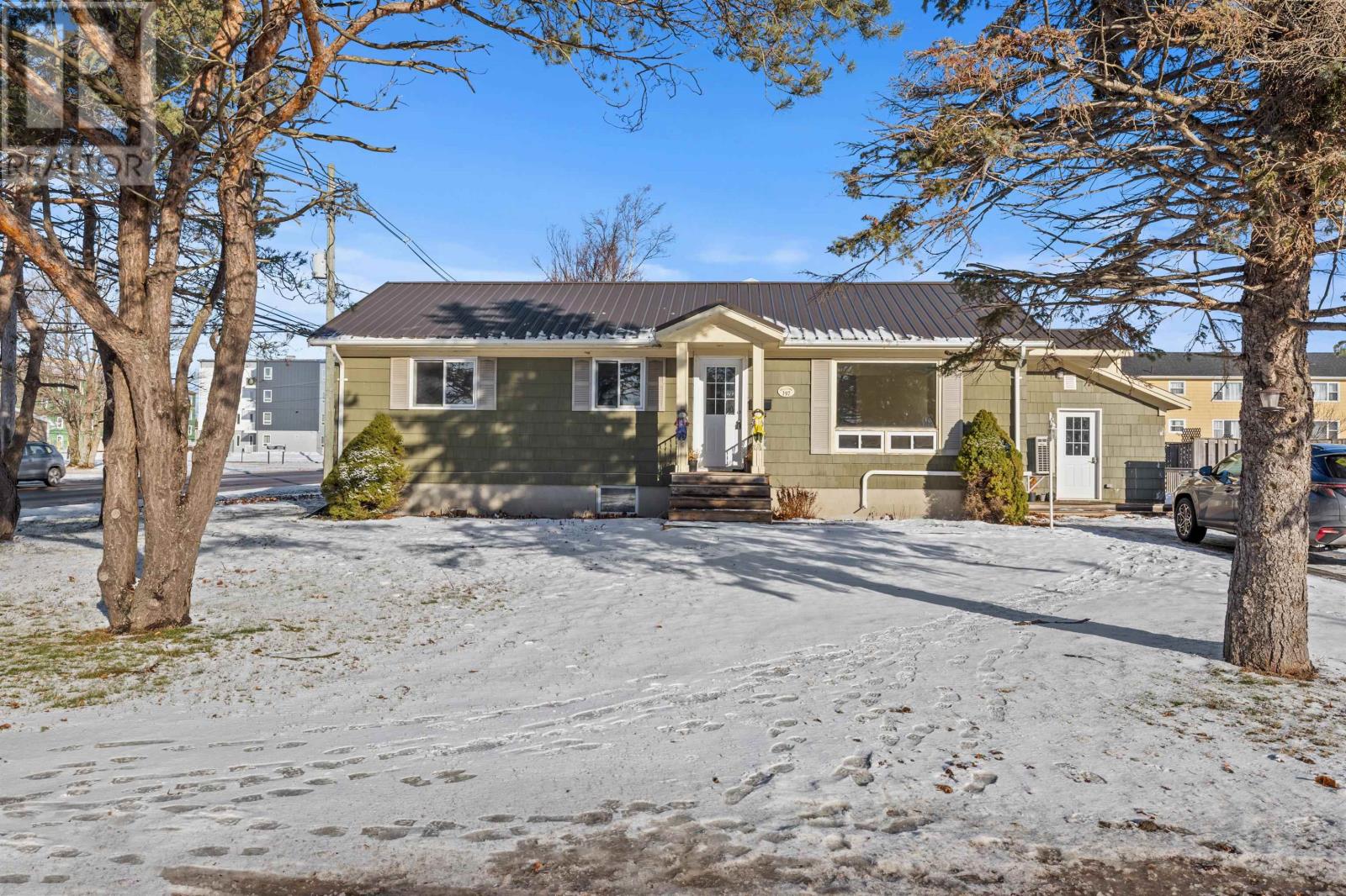 197 BRENNAN AVENUE - 41