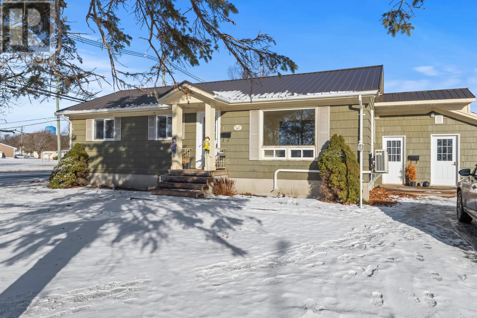 197 BRENNAN AVENUE - 40