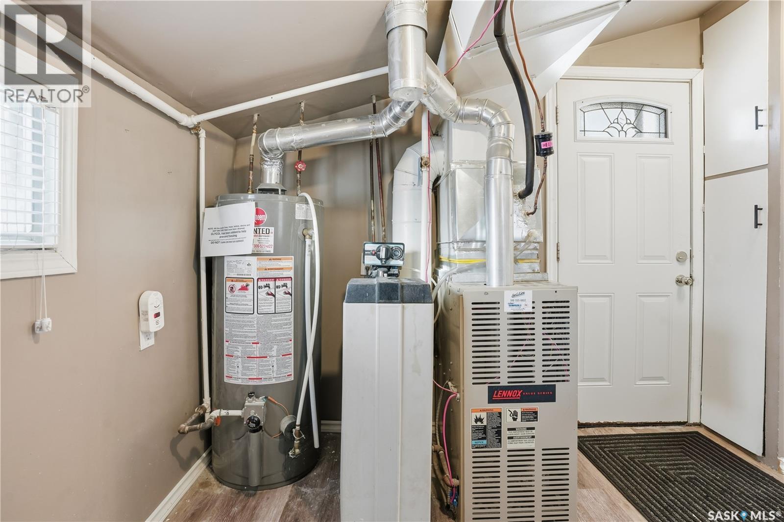 Single Family House Bungalow for Sale in  Ingersoll CRESCENT Regina 