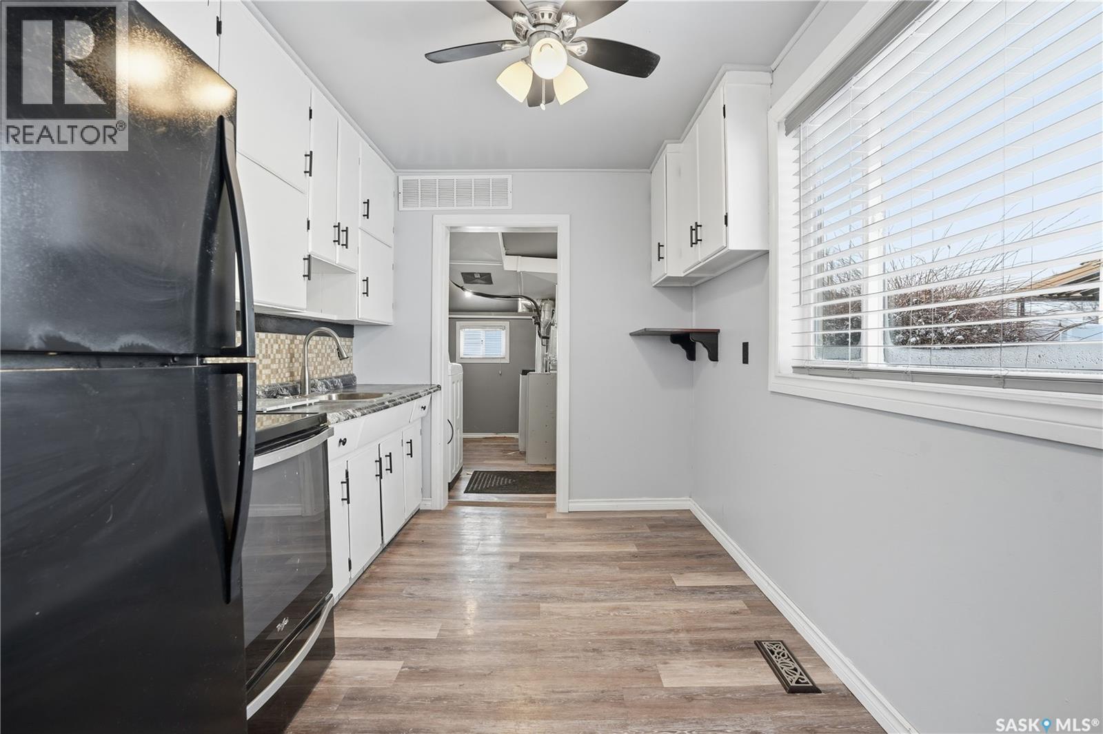 Single Family House Bungalow for Sale in  Ingersoll CRESCENT Regina 