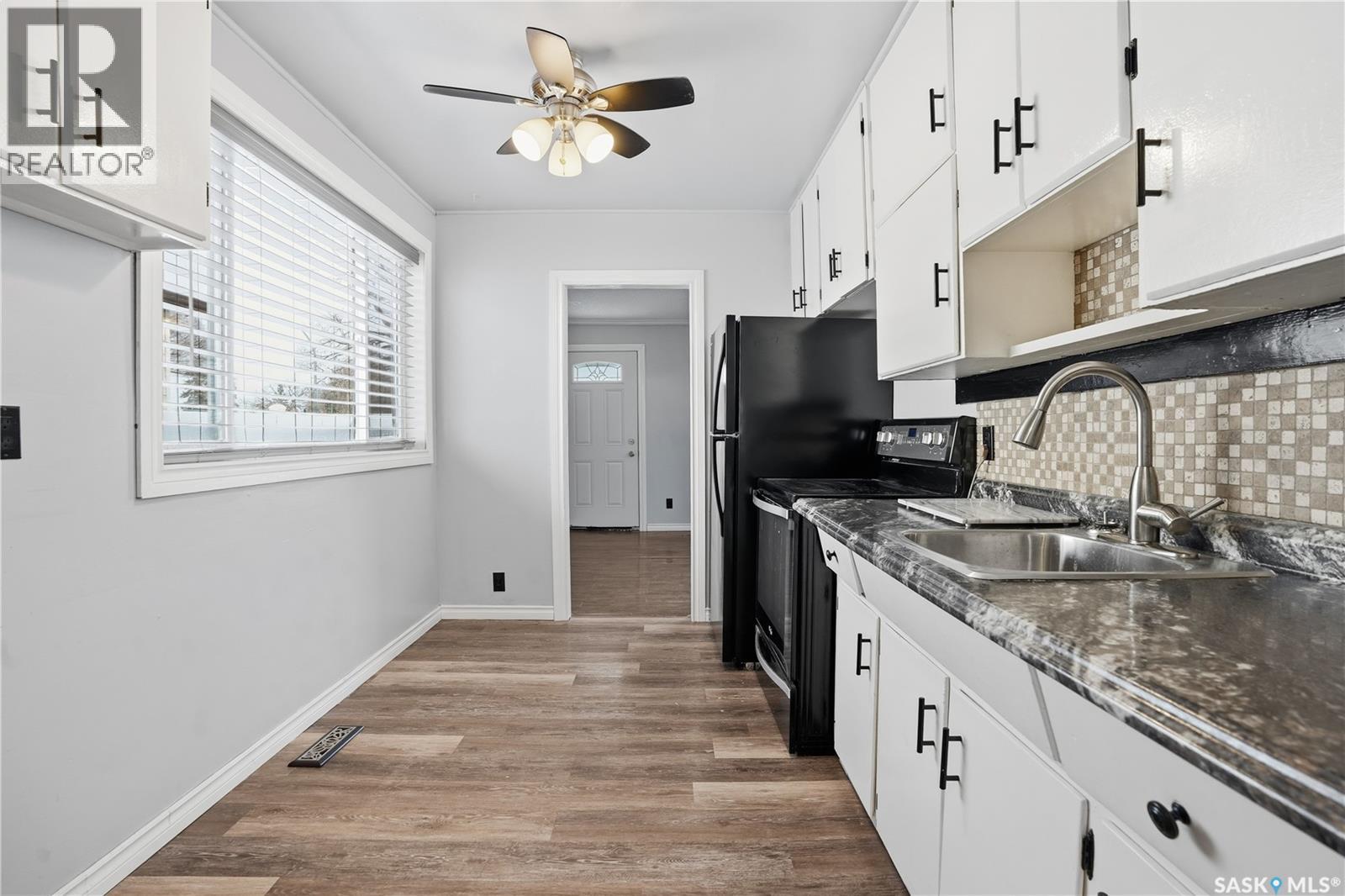 Single Family House Bungalow for Sale in  Ingersoll CRESCENT Regina 