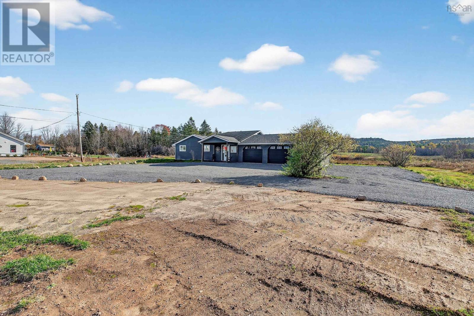 Property 32 of 45 of 4236 Highway 14