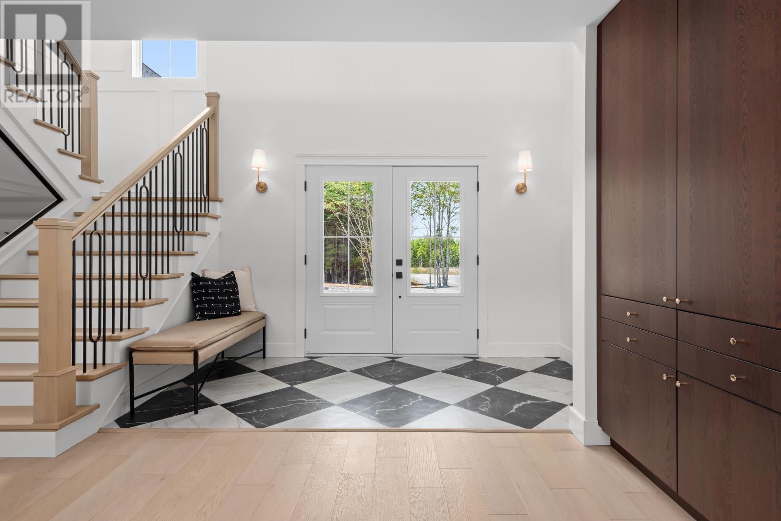 Property 3 of 49 of 372 Canoe Crescent