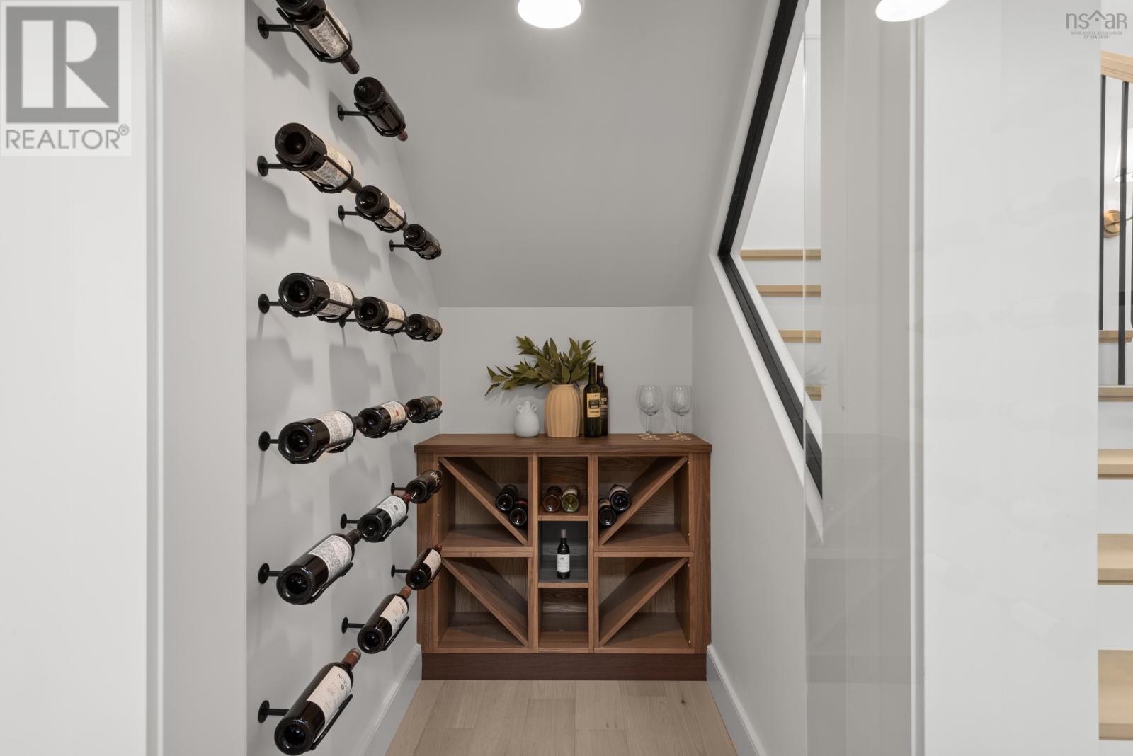 Property 11 of 49 of 372 Canoe Crescent