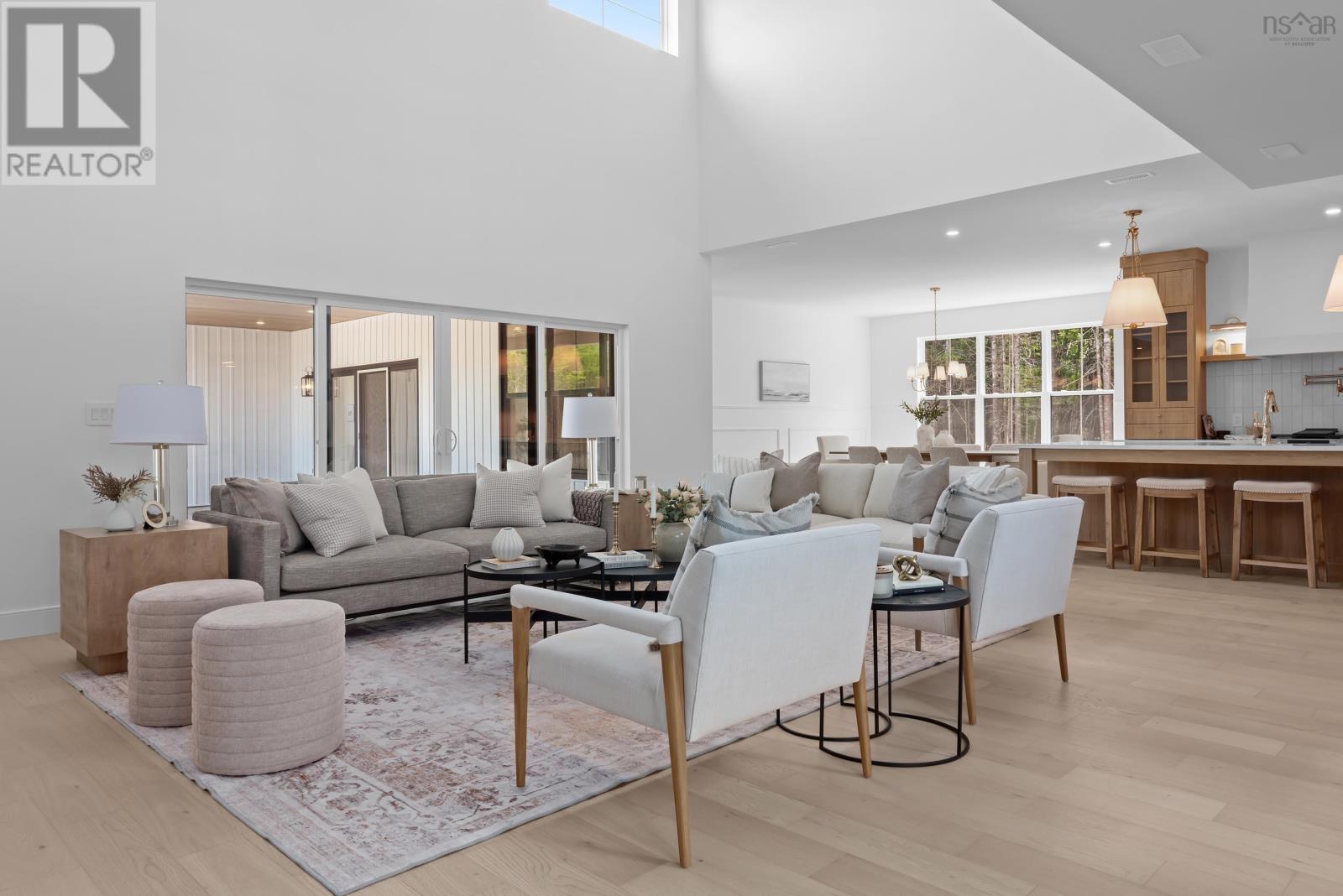 Property 8 of 49 of 372 Canoe Crescent