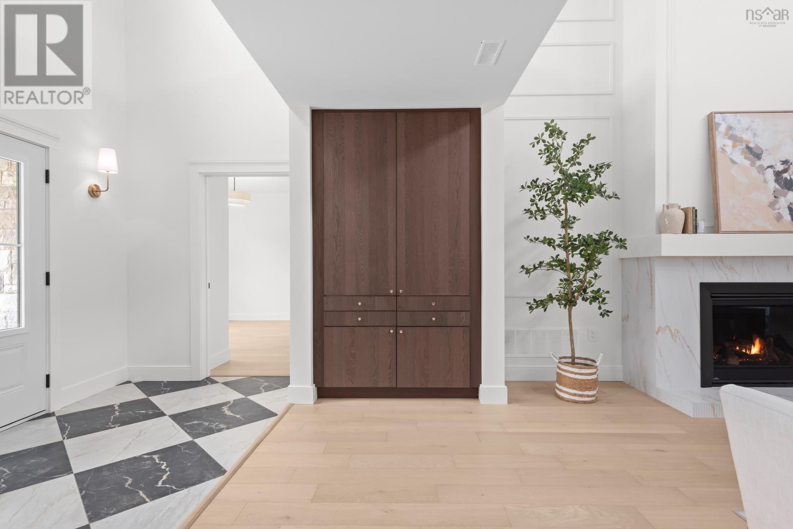 Property 5 of 49 of 372 Canoe Crescent