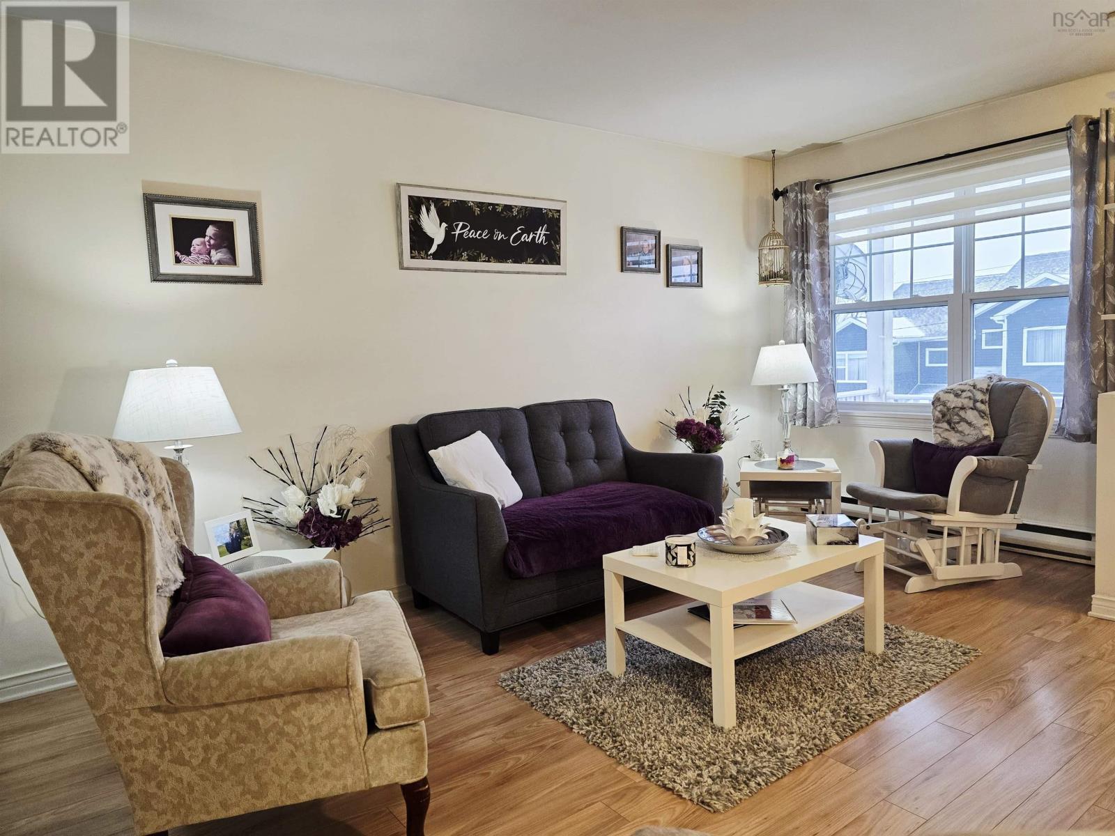 Property 12 of 34 of 44 Green Street