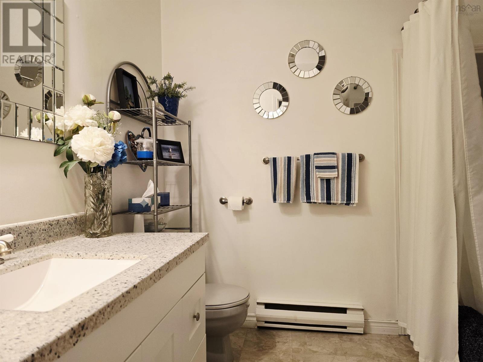 Property 18 of 34 of 44 Green Street