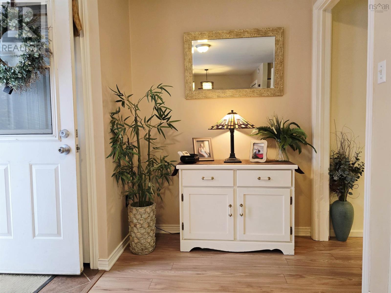 Property 21 of 34 of 44 Green Street