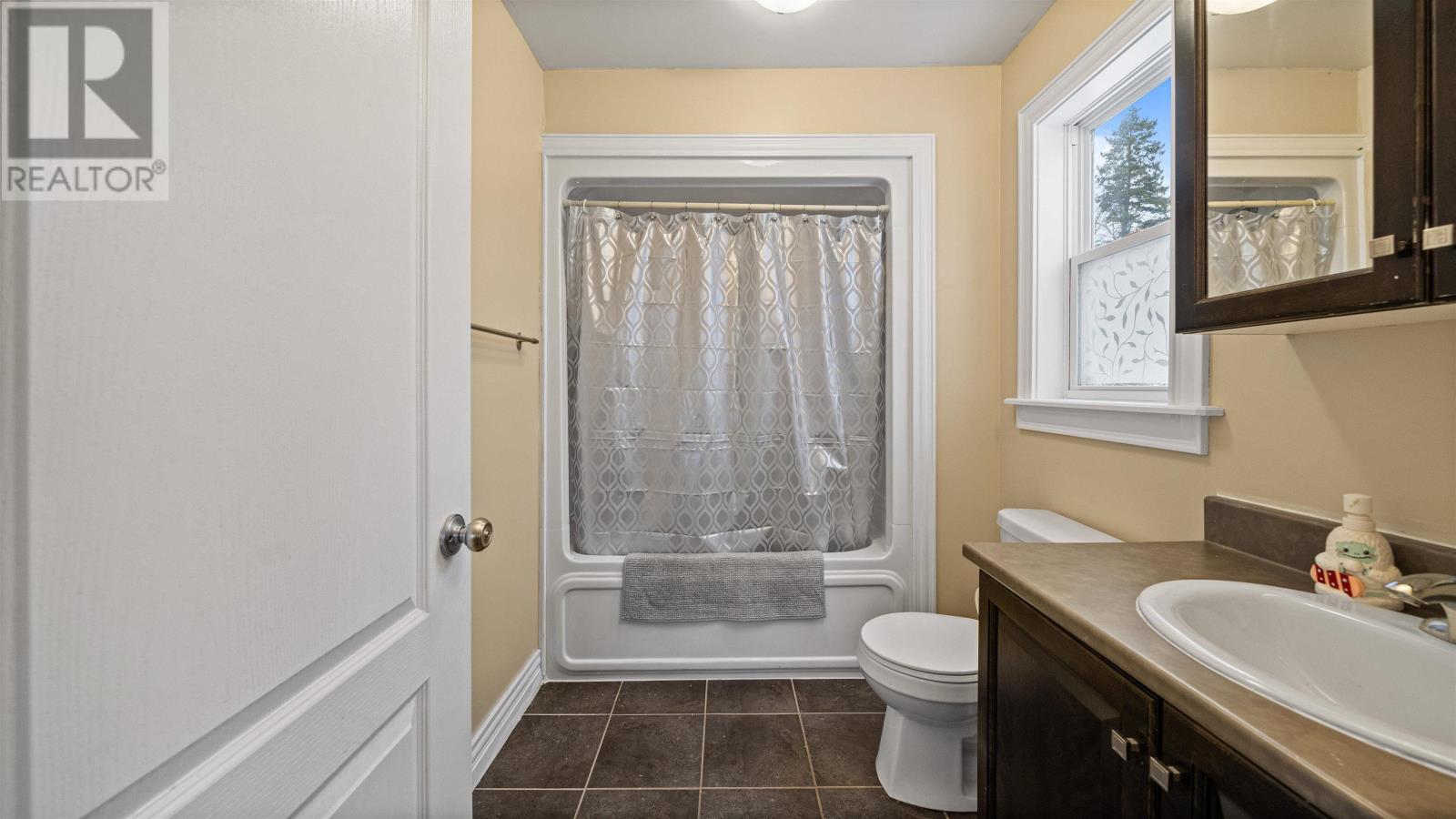 Property 28 of 50 of 116 Darlington Drive