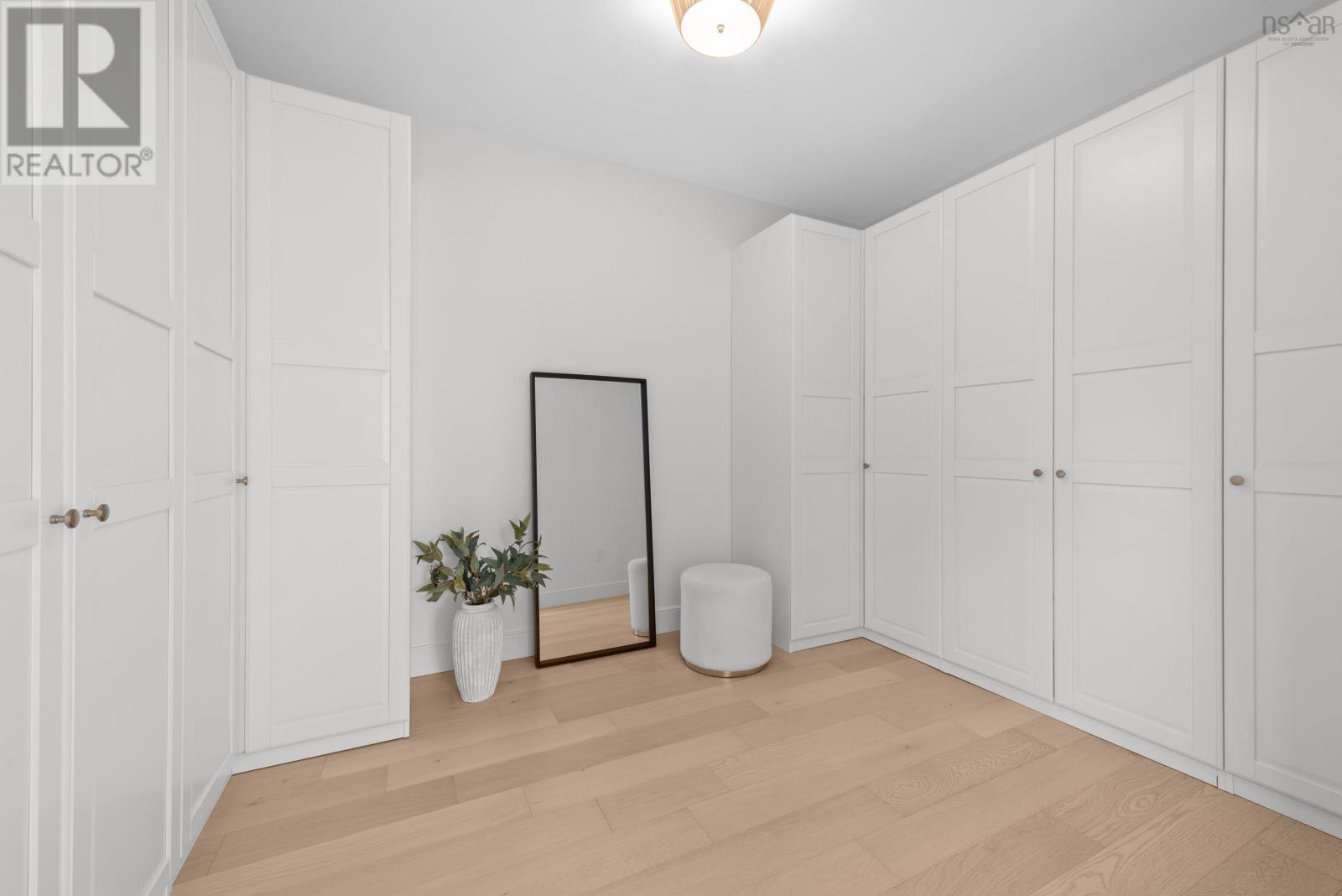 Property 27 of 49 of 372 Canoe Crescent