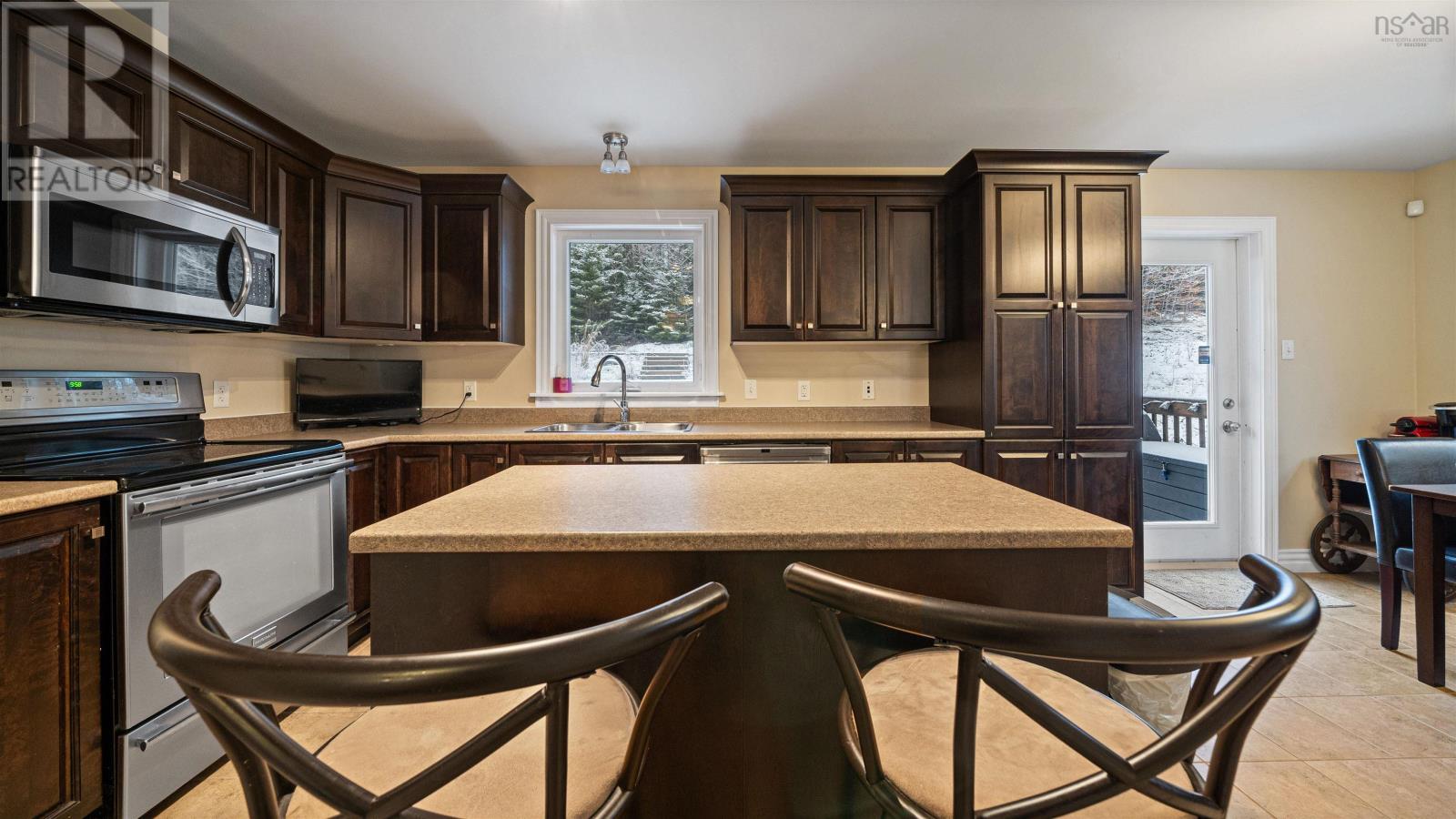 Property 13 of 50 of 116 Darlington Drive