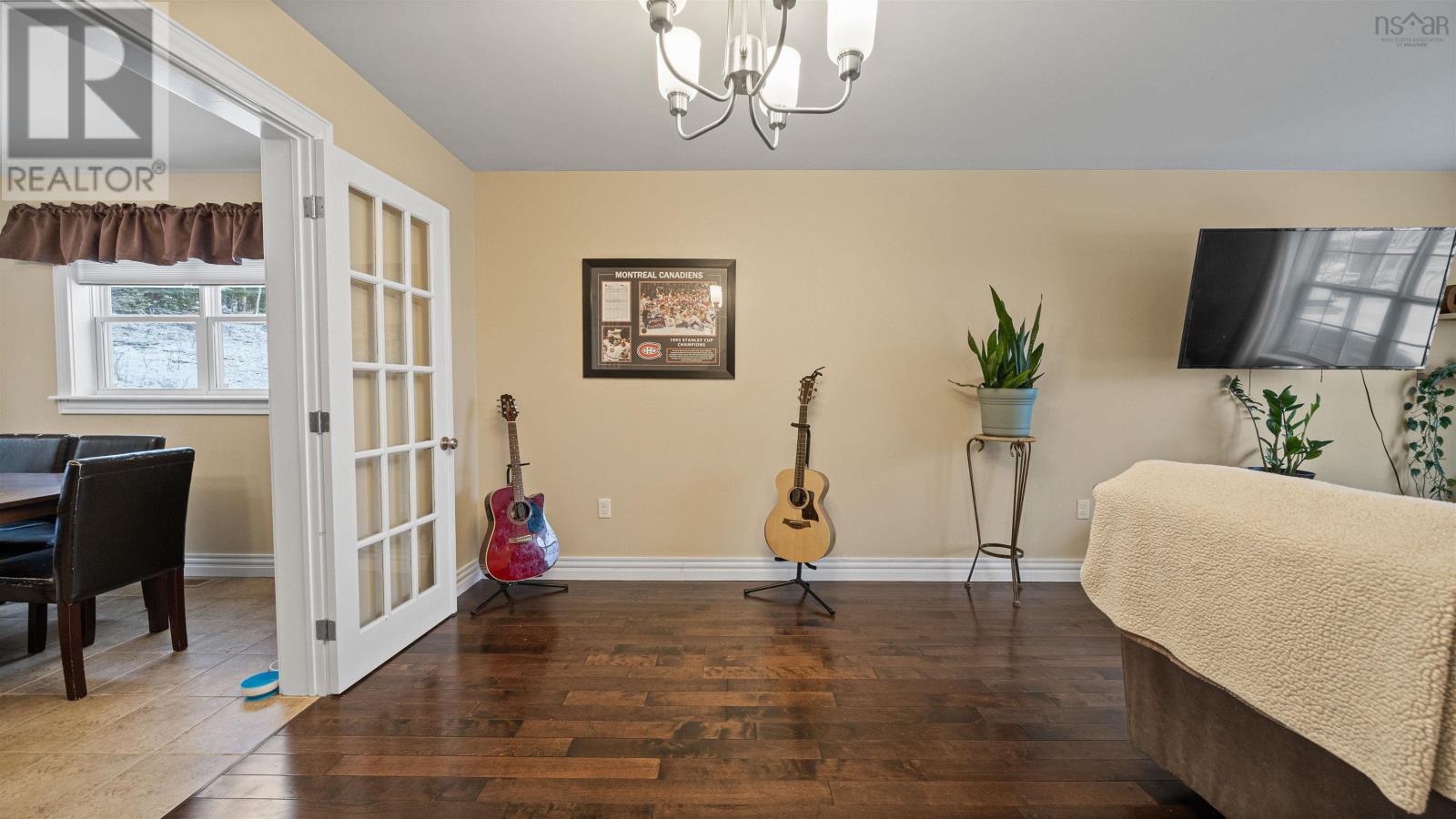 Property 11 of 50 of 116 Darlington Drive