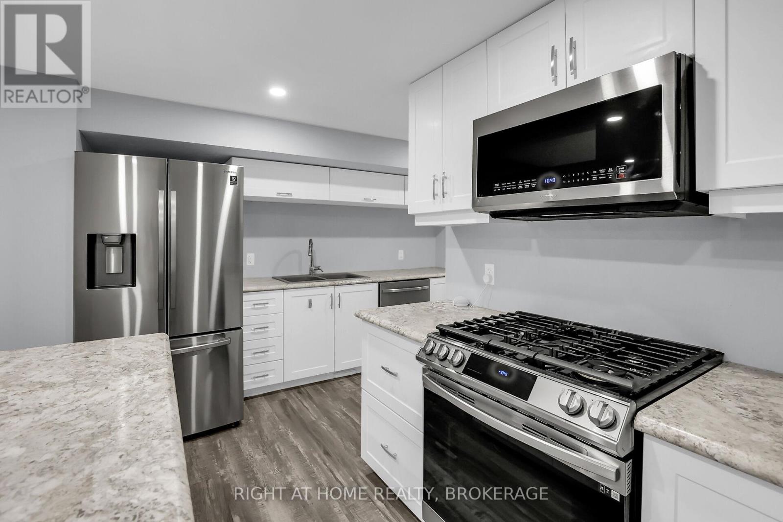 4432 DENNIS AVENUE - 16
