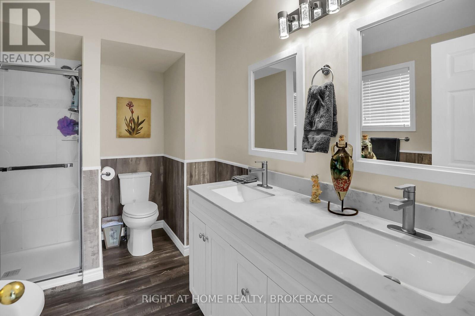 4432 DENNIS AVENUE - 32