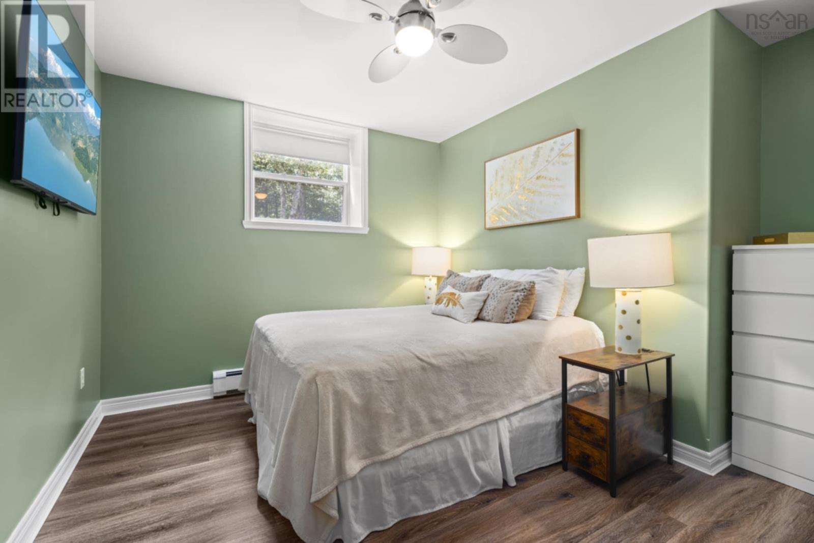 Property 22 of 31 of 198 Tattenham Crescent