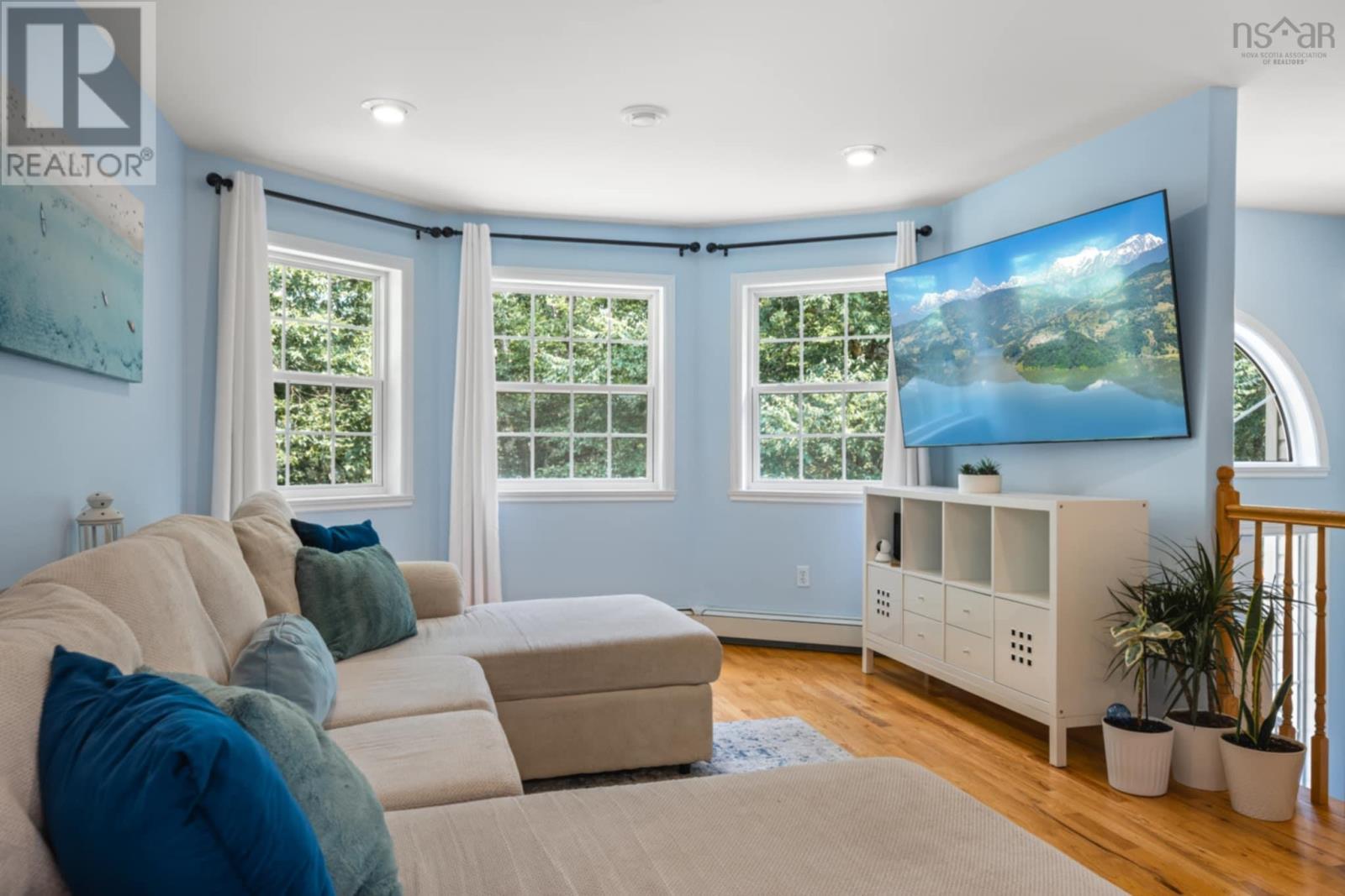 Property 4 of 31 of 198 Tattenham Crescent