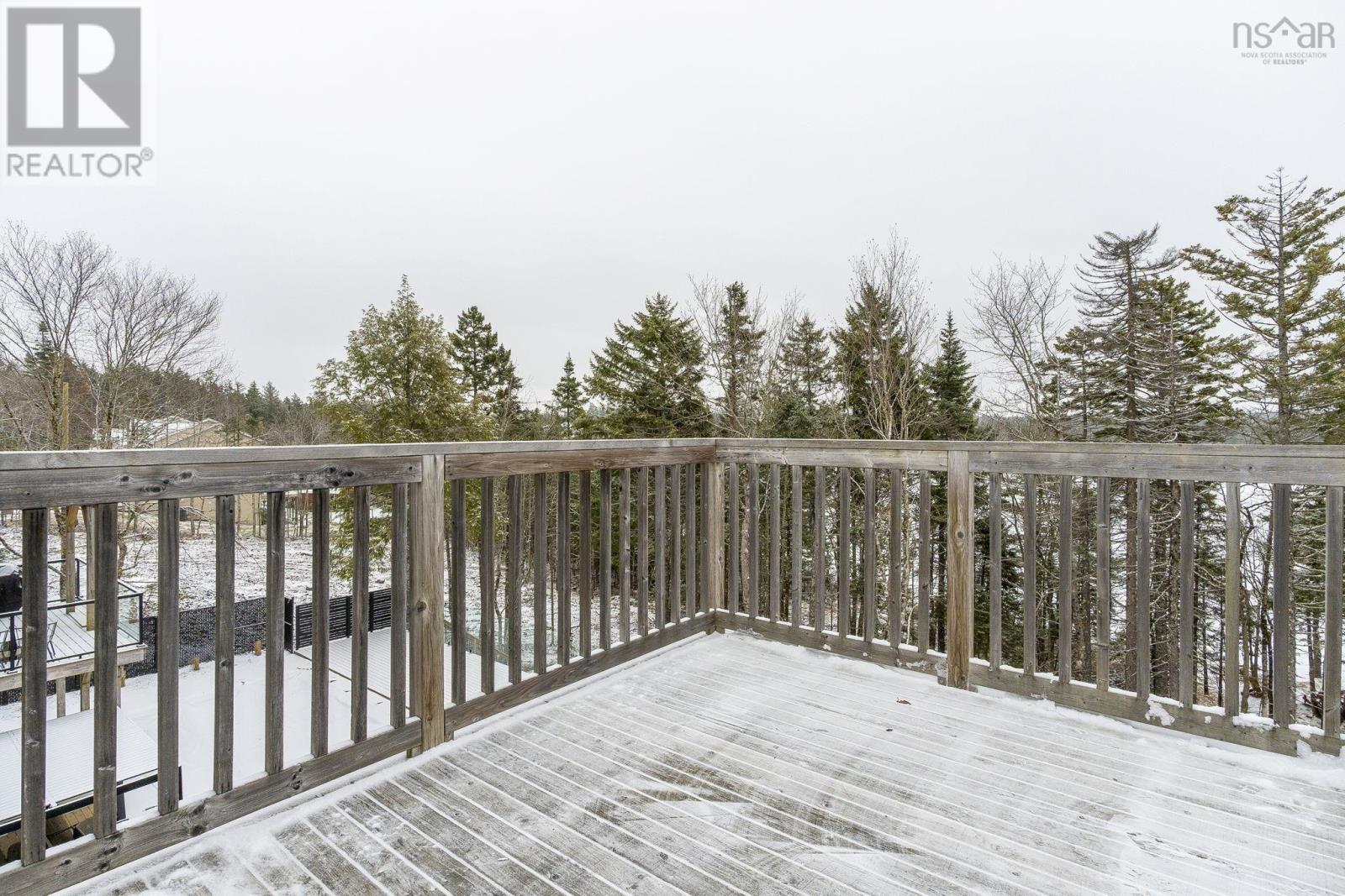 Property 20 of 44 of 214 Voyageur Way