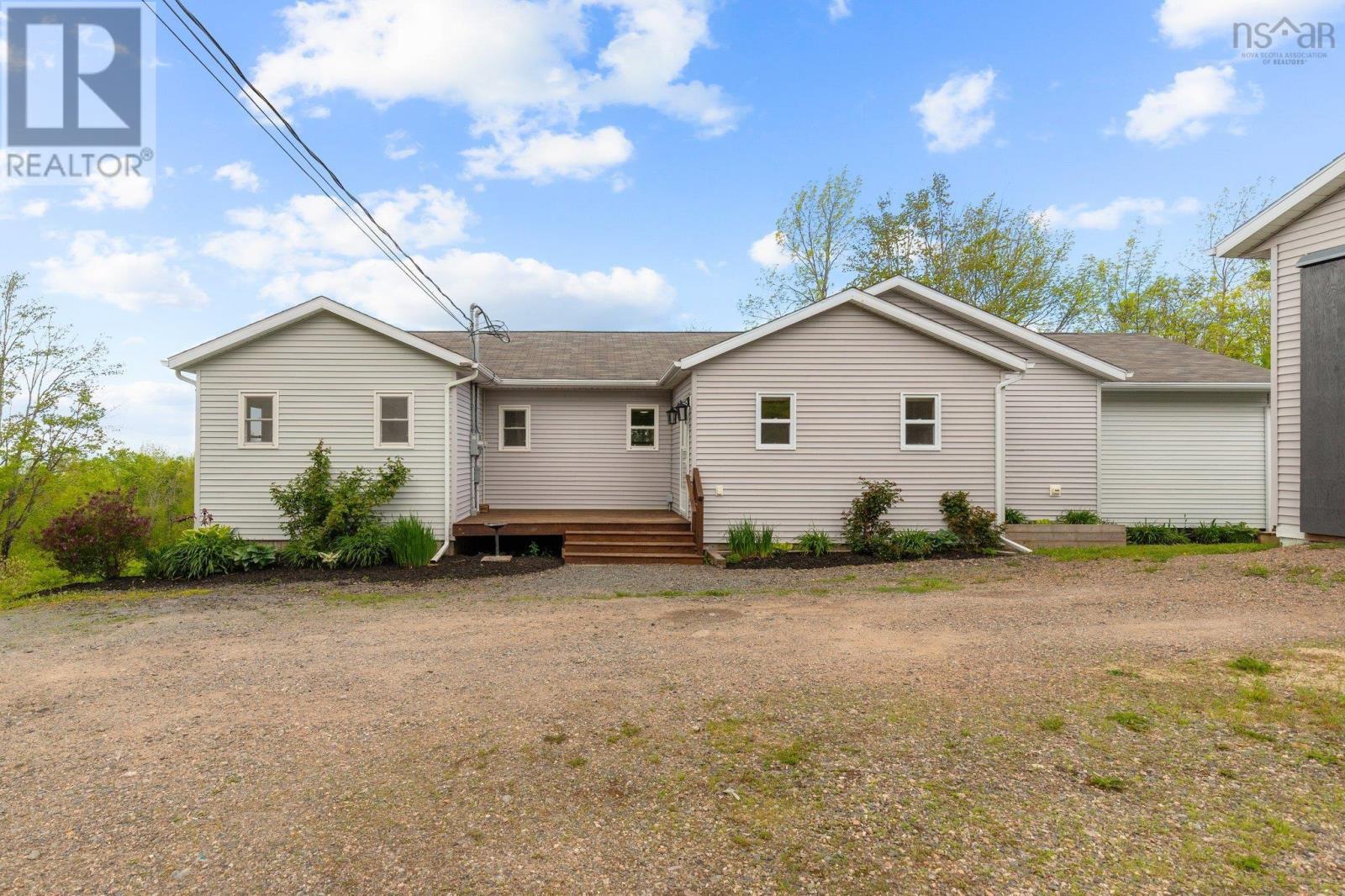 Property 32 of 42 of 327 East Torbrook Road