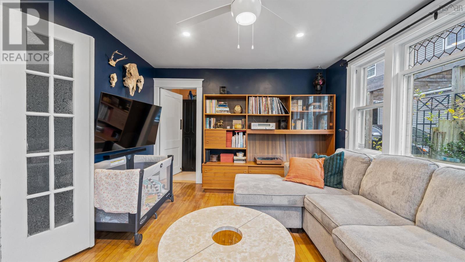 Property 24 of 50 of 132 Prince Albert Road