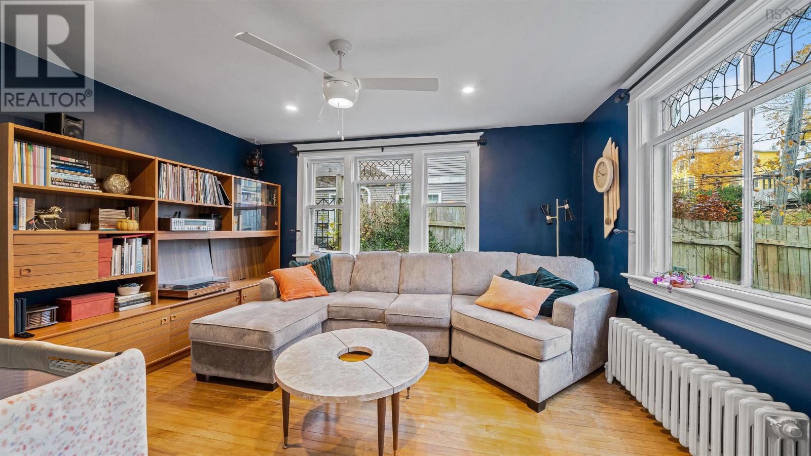 Property 21 of 50 of 132 Prince Albert Road