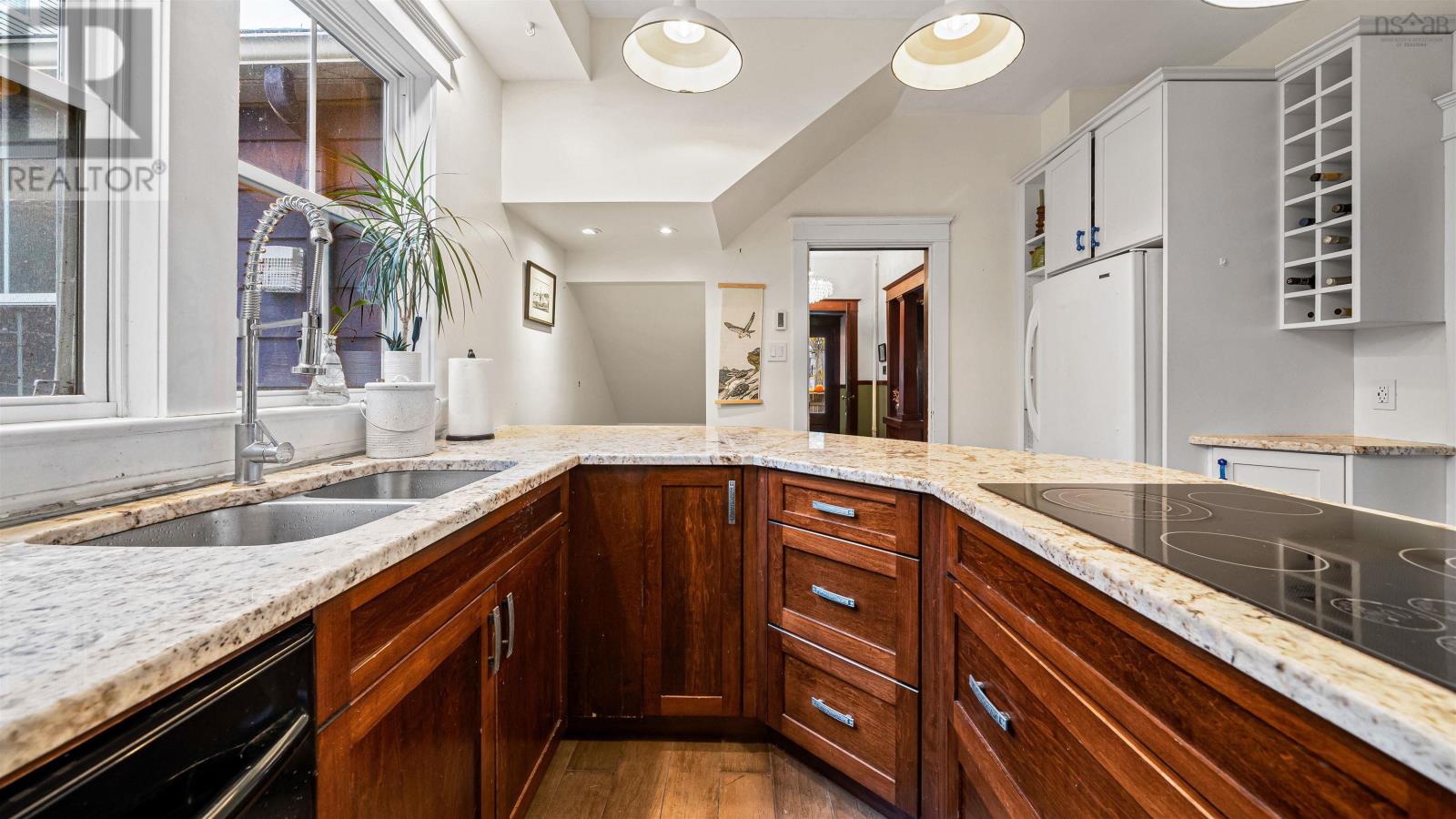 Property 8 of 50 of 132 Prince Albert Road