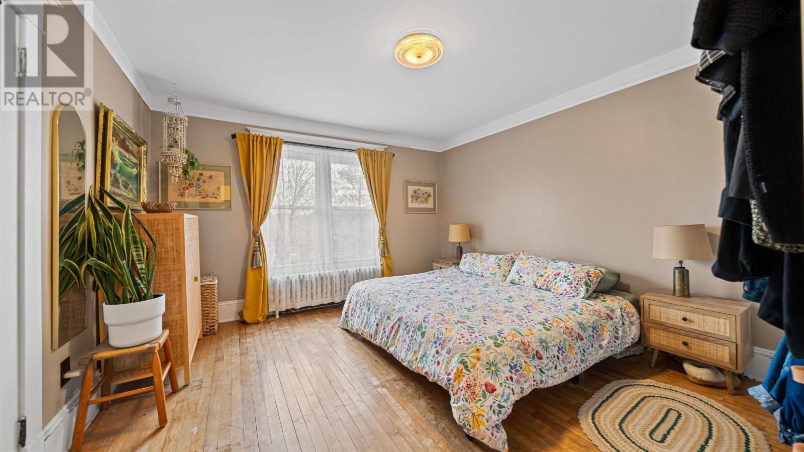 Property 32 of 50 of 132 Prince Albert Road