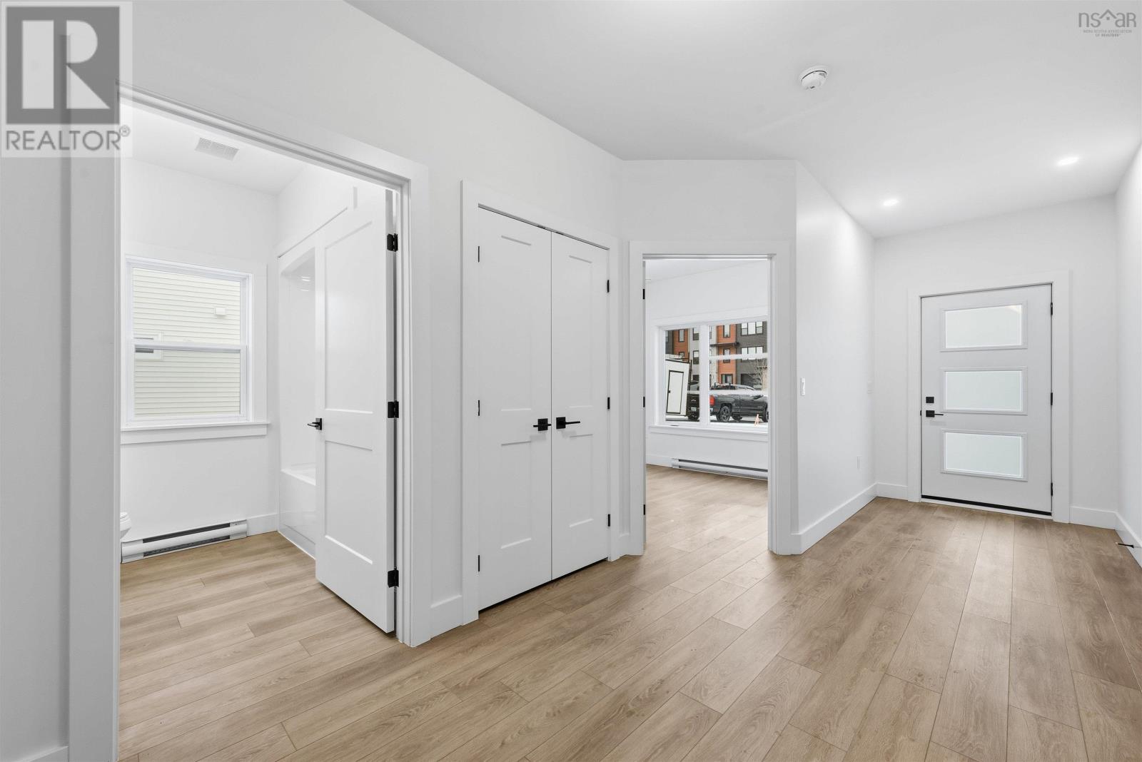 Property 2 of 31 of 75 Tyler Street