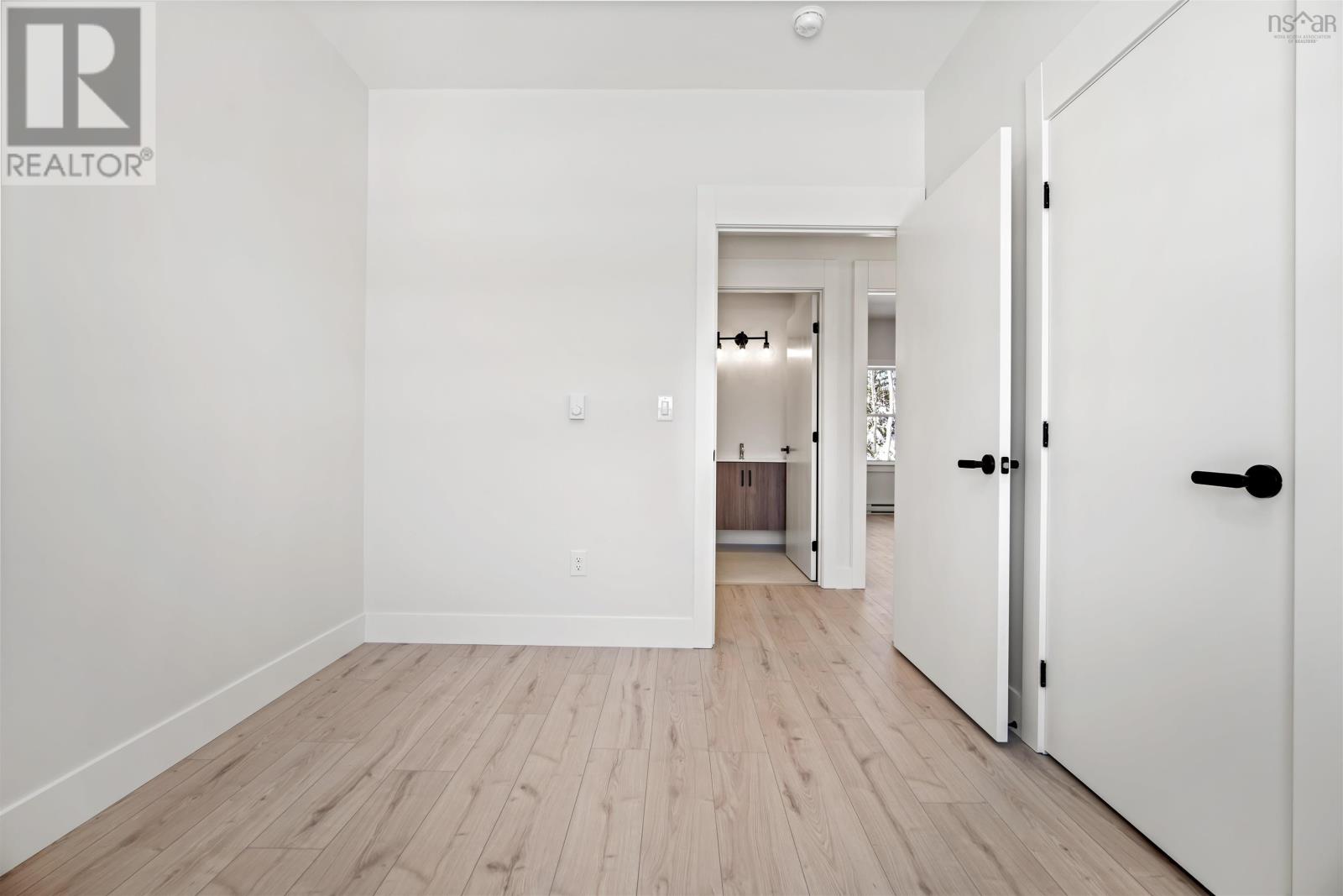 Property 13 of 35 of Lot 5018 400 Zaffre Drive