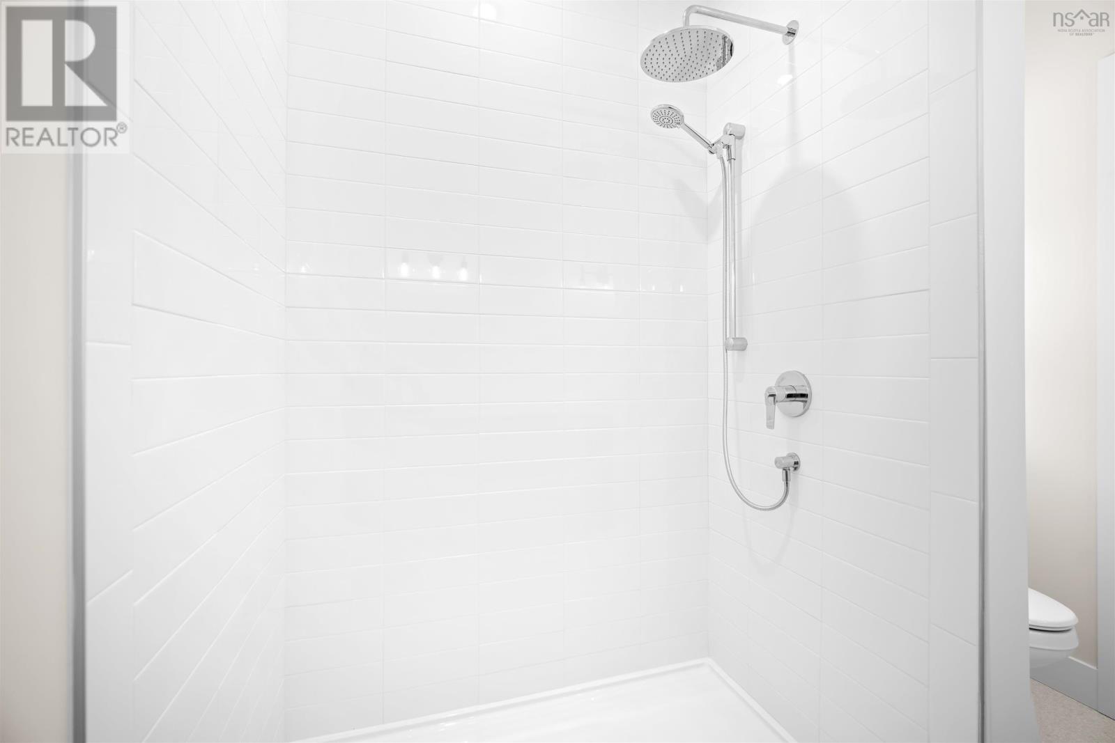 Property 24 of 35 of Lot 5018 400 Zaffre Drive