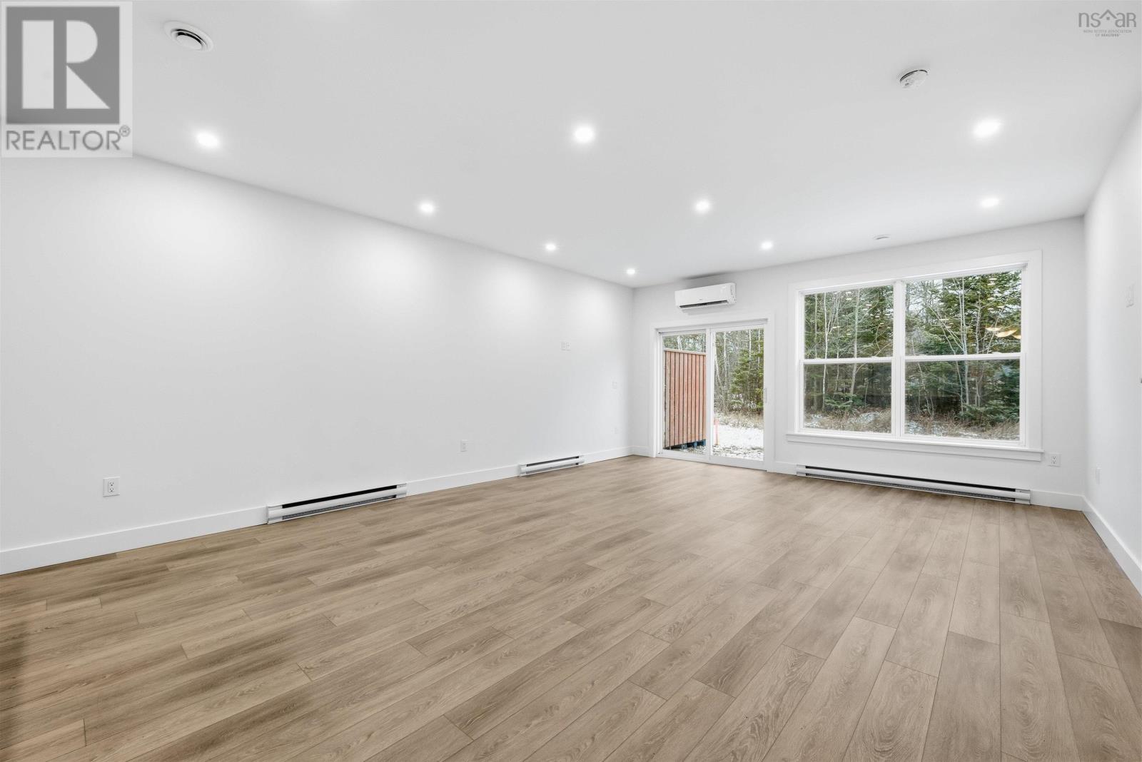 Property 18 of 31 of 75 Tyler Street