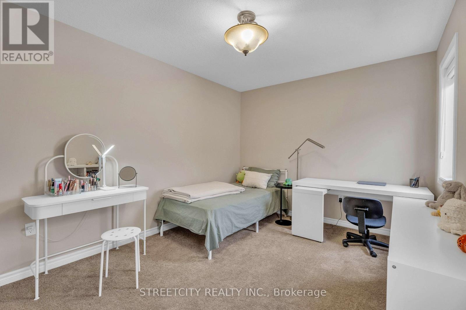 2206 SPRINGRIDGE DRIVE Property Photo