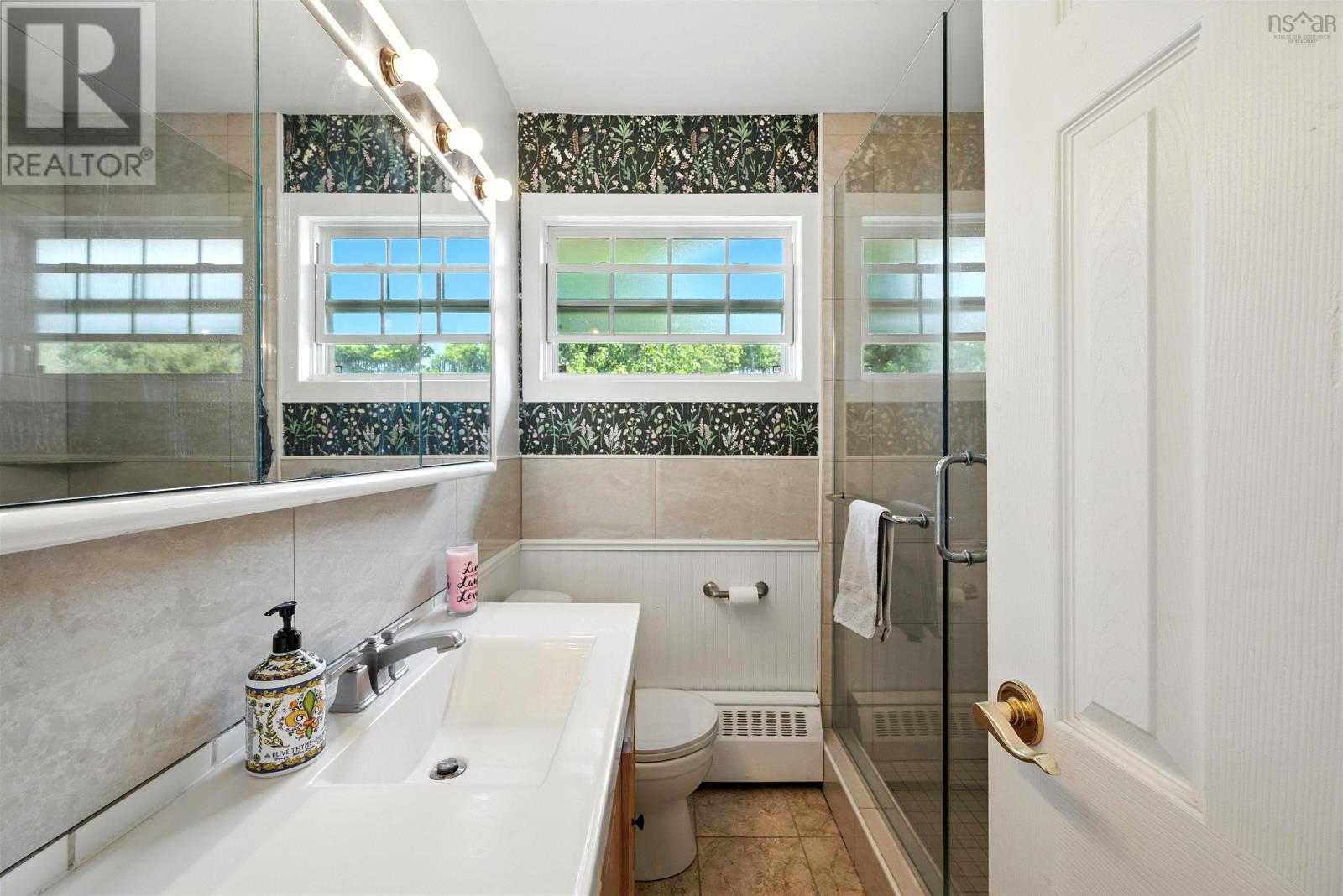 Property 24 of 50 of 85 Chestnut Street