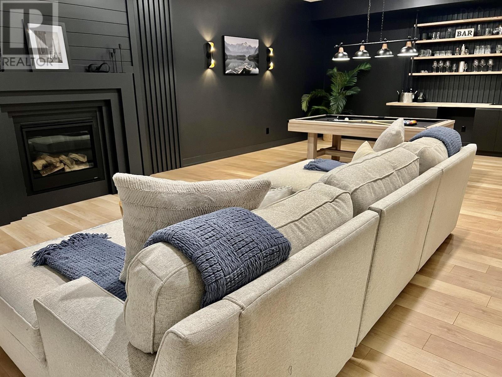 Property 25 of 45 of 39 Nightshade Lane