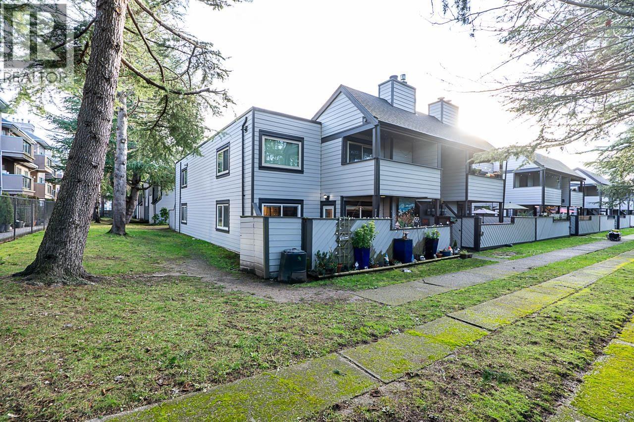 #156-5421 10 Avenue, Delta