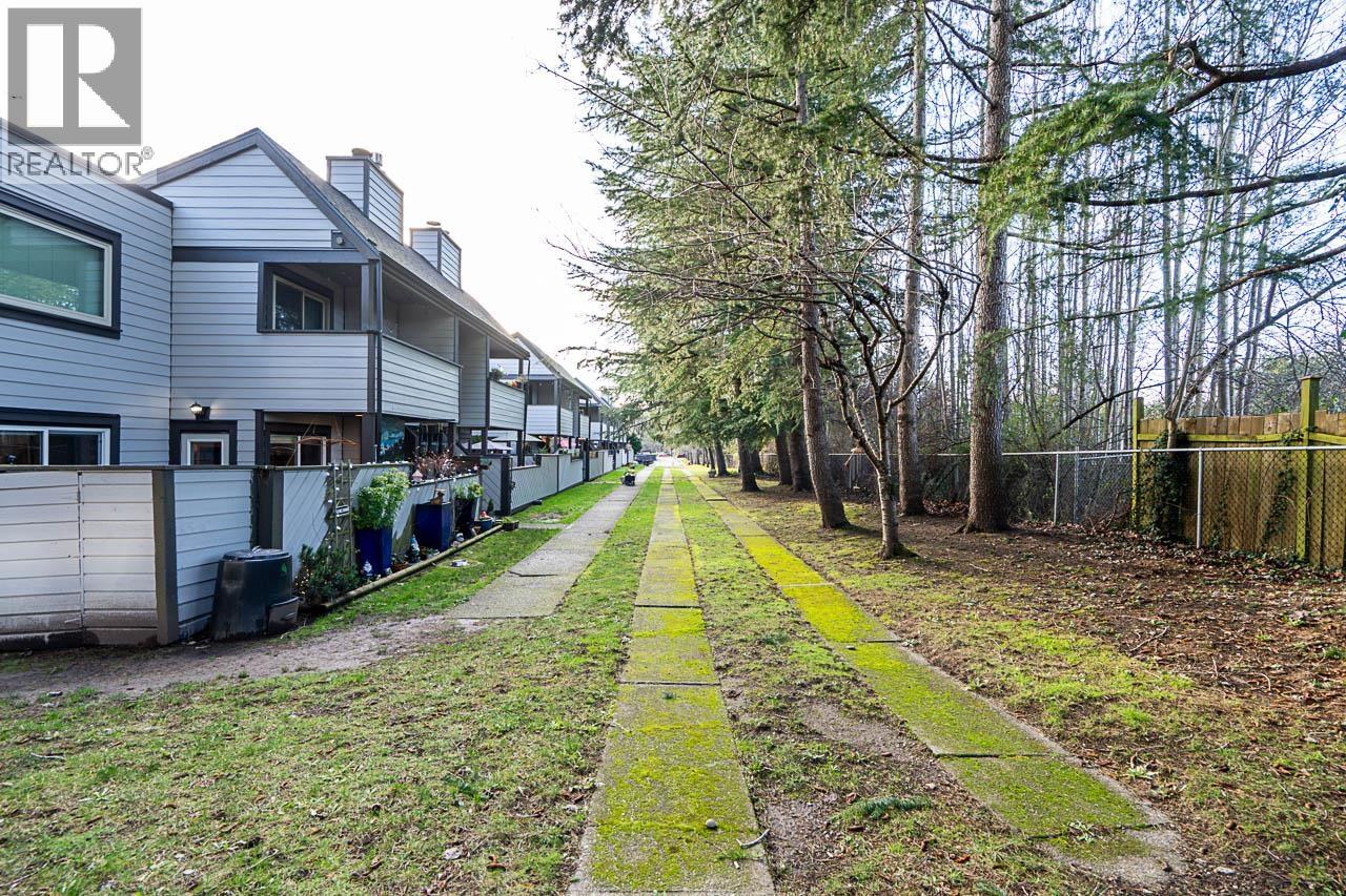 #156-5421 10 Avenue, Delta