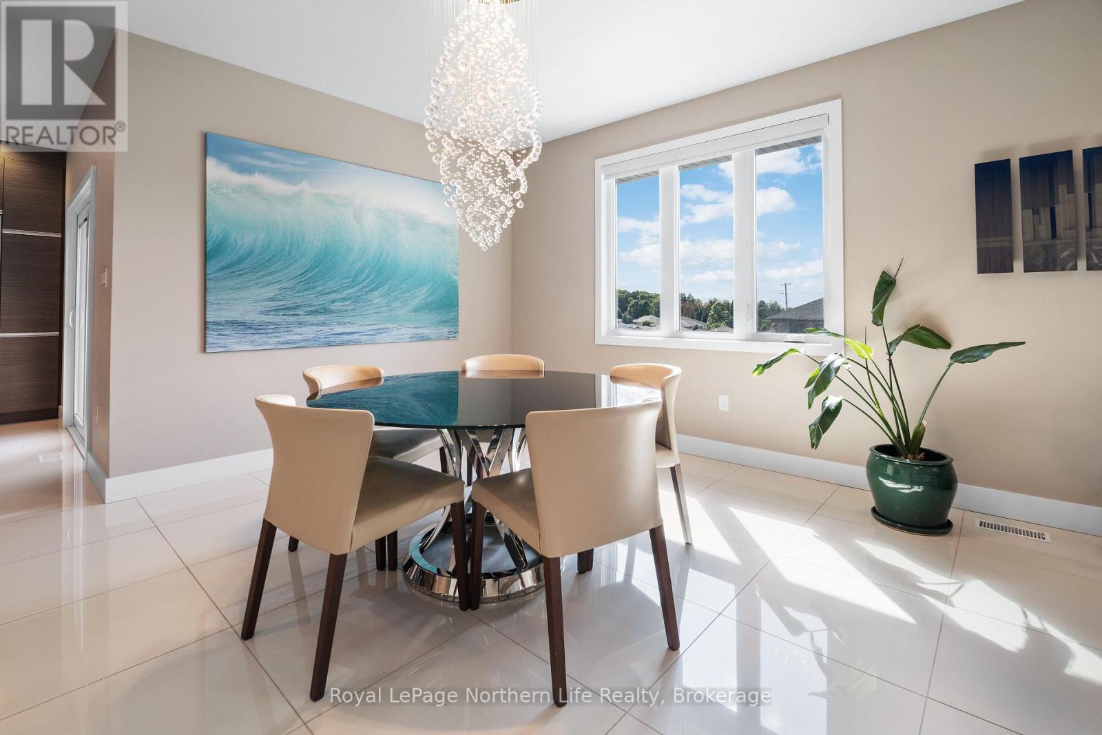 5 ZEPHYR HEIGHTS - 16