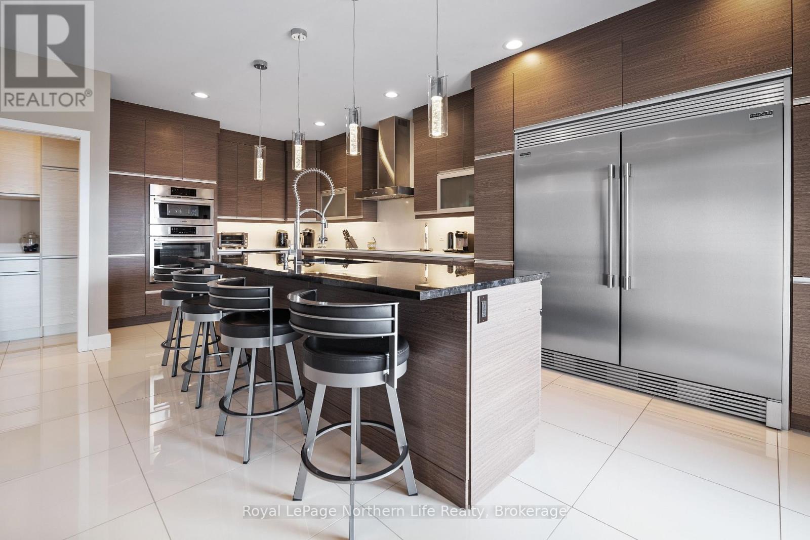 5 ZEPHYR HEIGHTS - 18