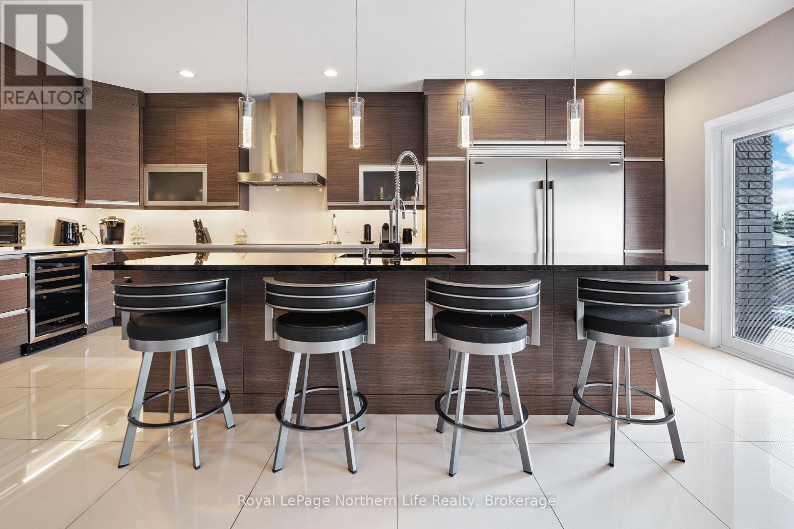 5 ZEPHYR HEIGHTS - 19