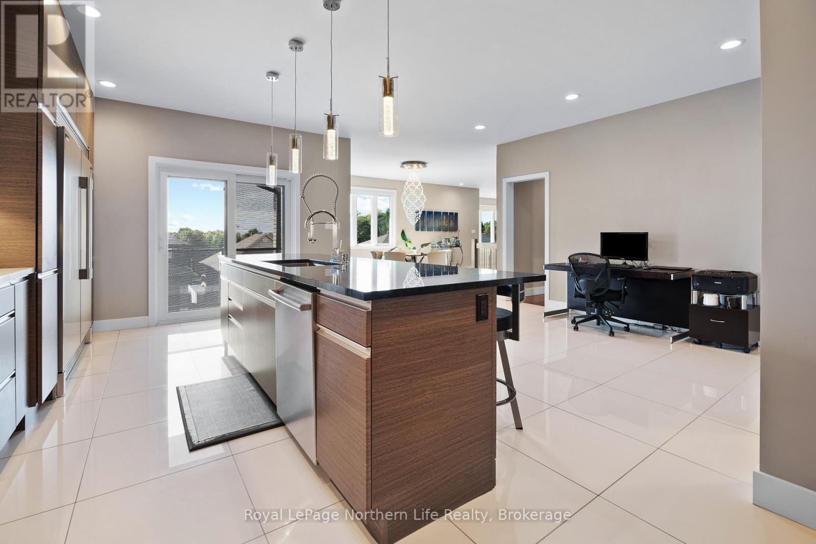 5 ZEPHYR HEIGHTS - 21