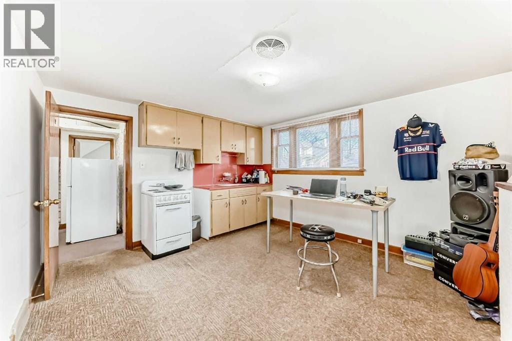 Single Family House Bungalow for Sale in   Avenue NE Tuxedo Park Calgary 