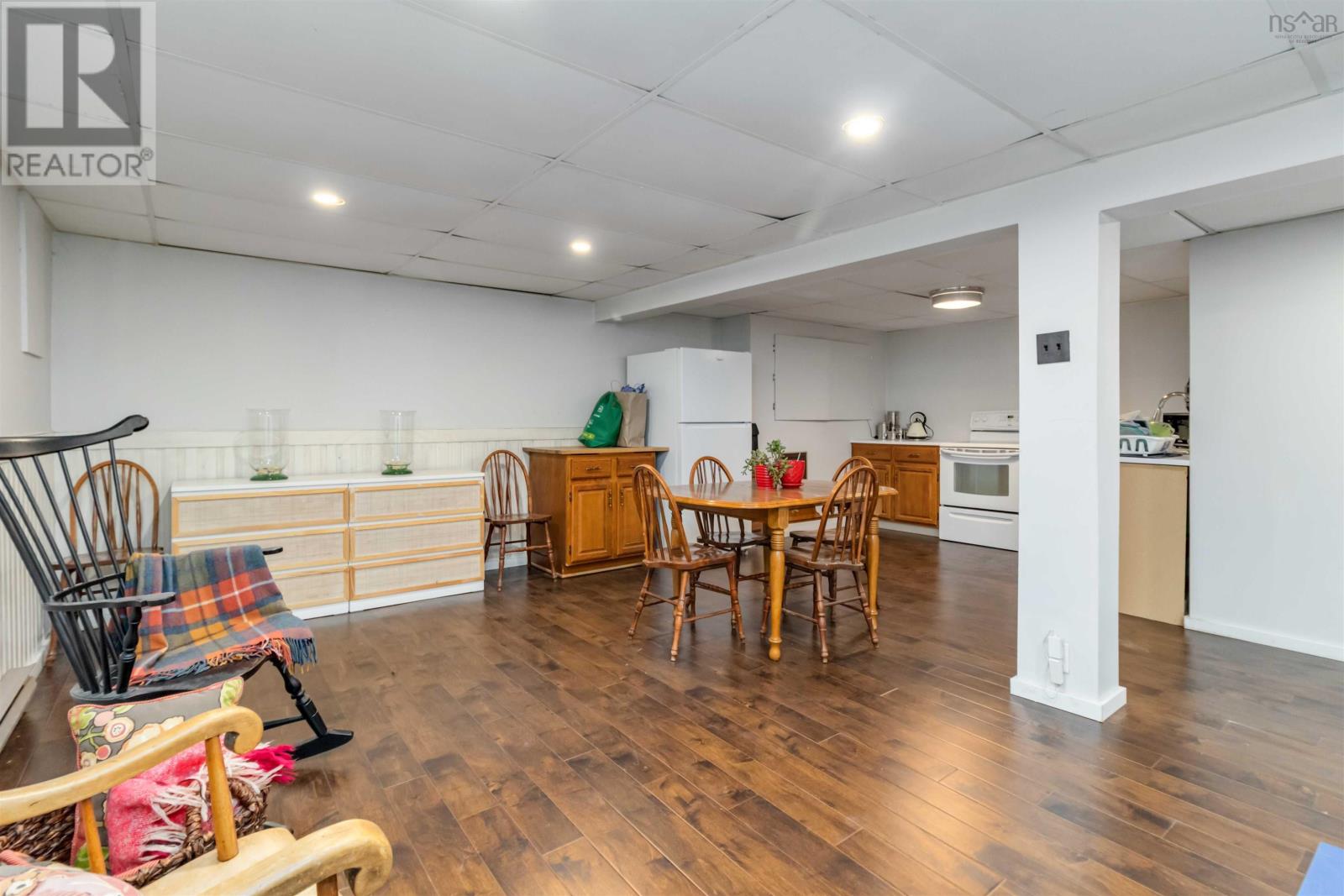 Property 26 of 35 of 41 Raymoor Drive