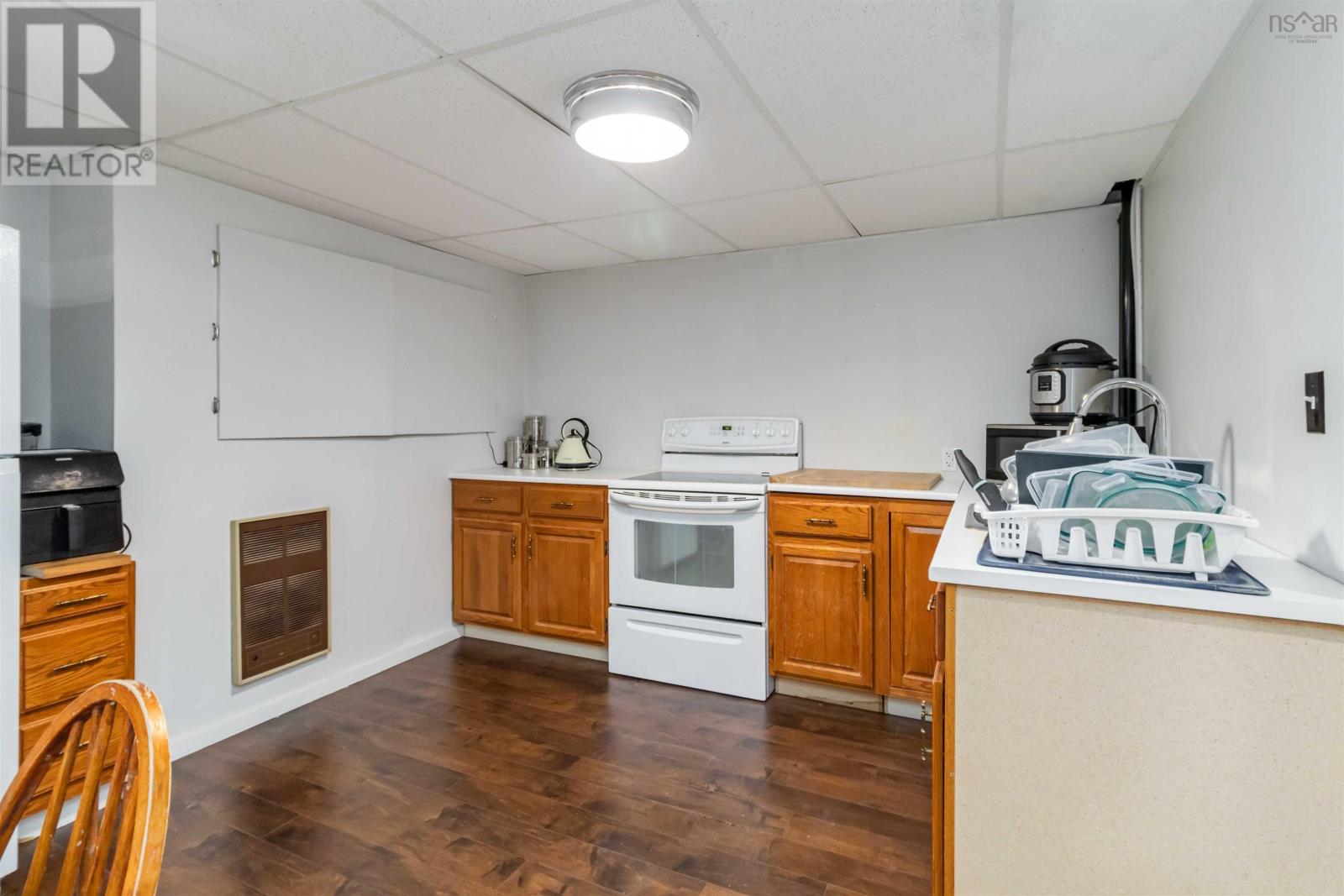 Property 27 of 35 of 41 Raymoor Drive