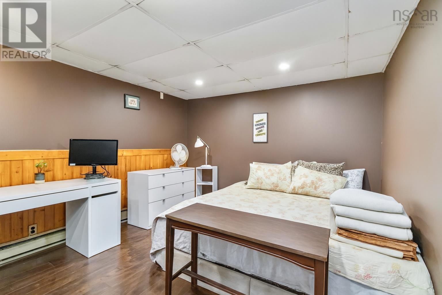 Property 21 of 35 of 41 Raymoor Drive