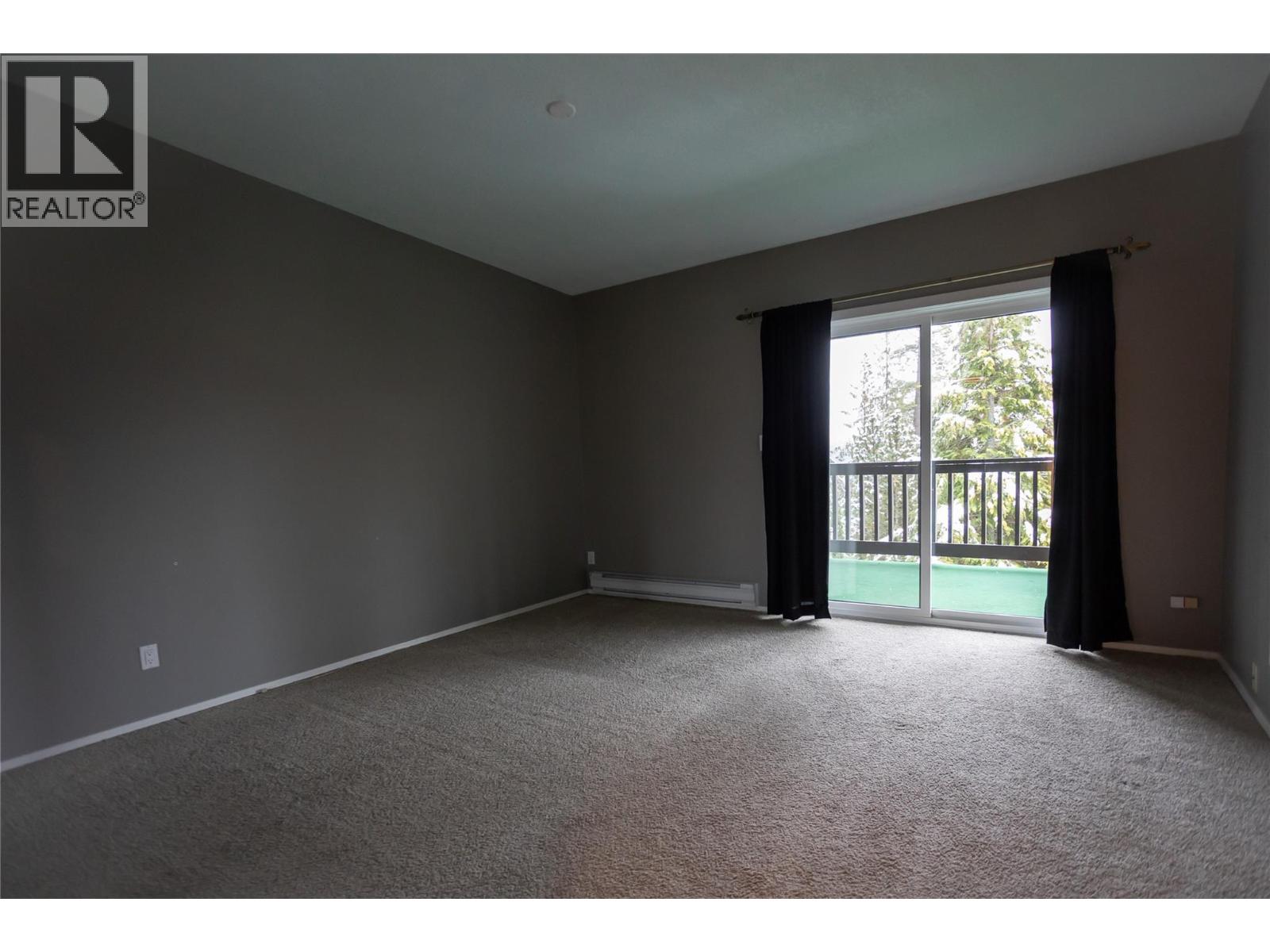 1691 3A Highway Unit# 32, Nelson