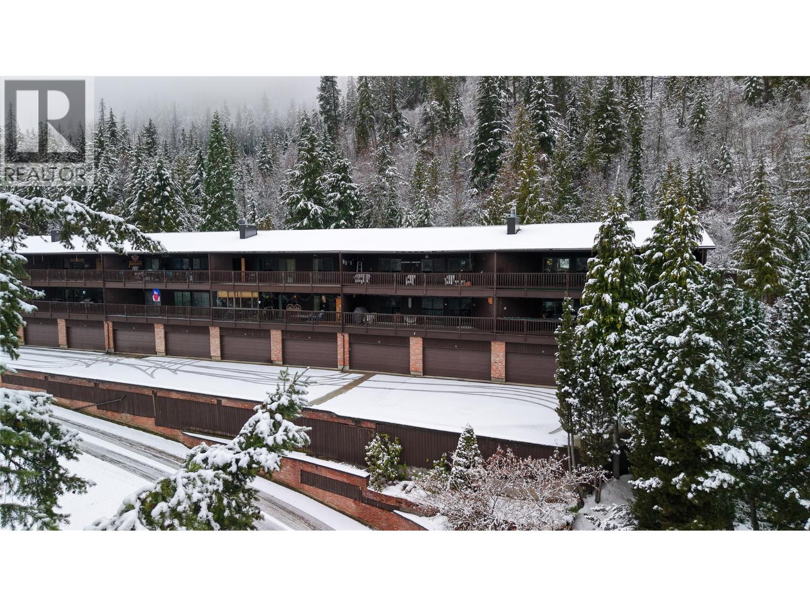 1691 3A Highway Unit# 32, Nelson