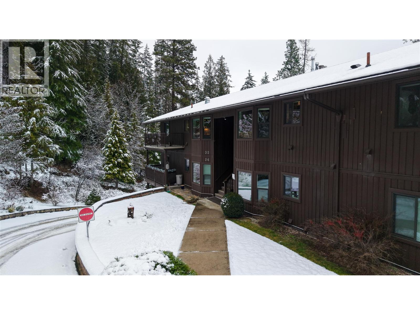 1691 3A Highway Unit# 32, Nelson